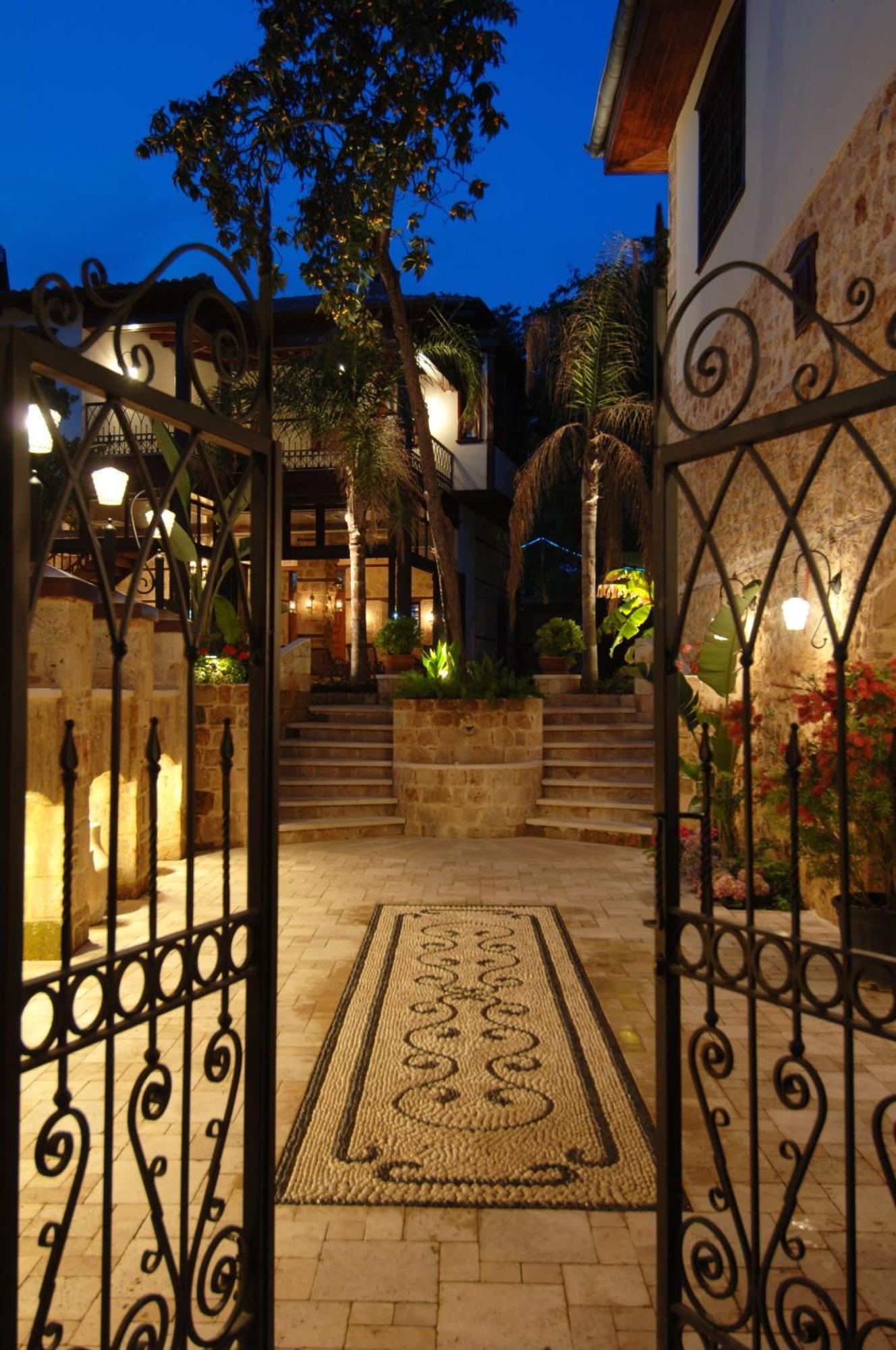 Otel Tuvana Antalya