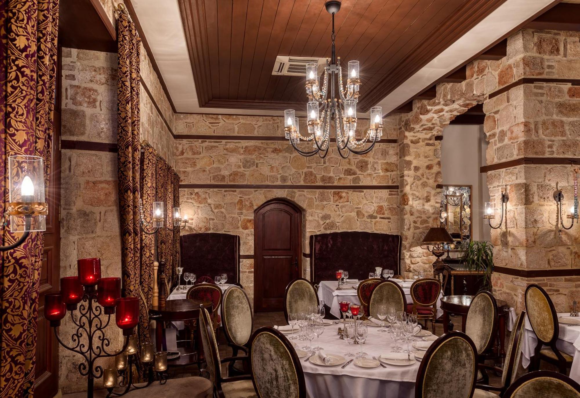 Otel Tuvana 4*