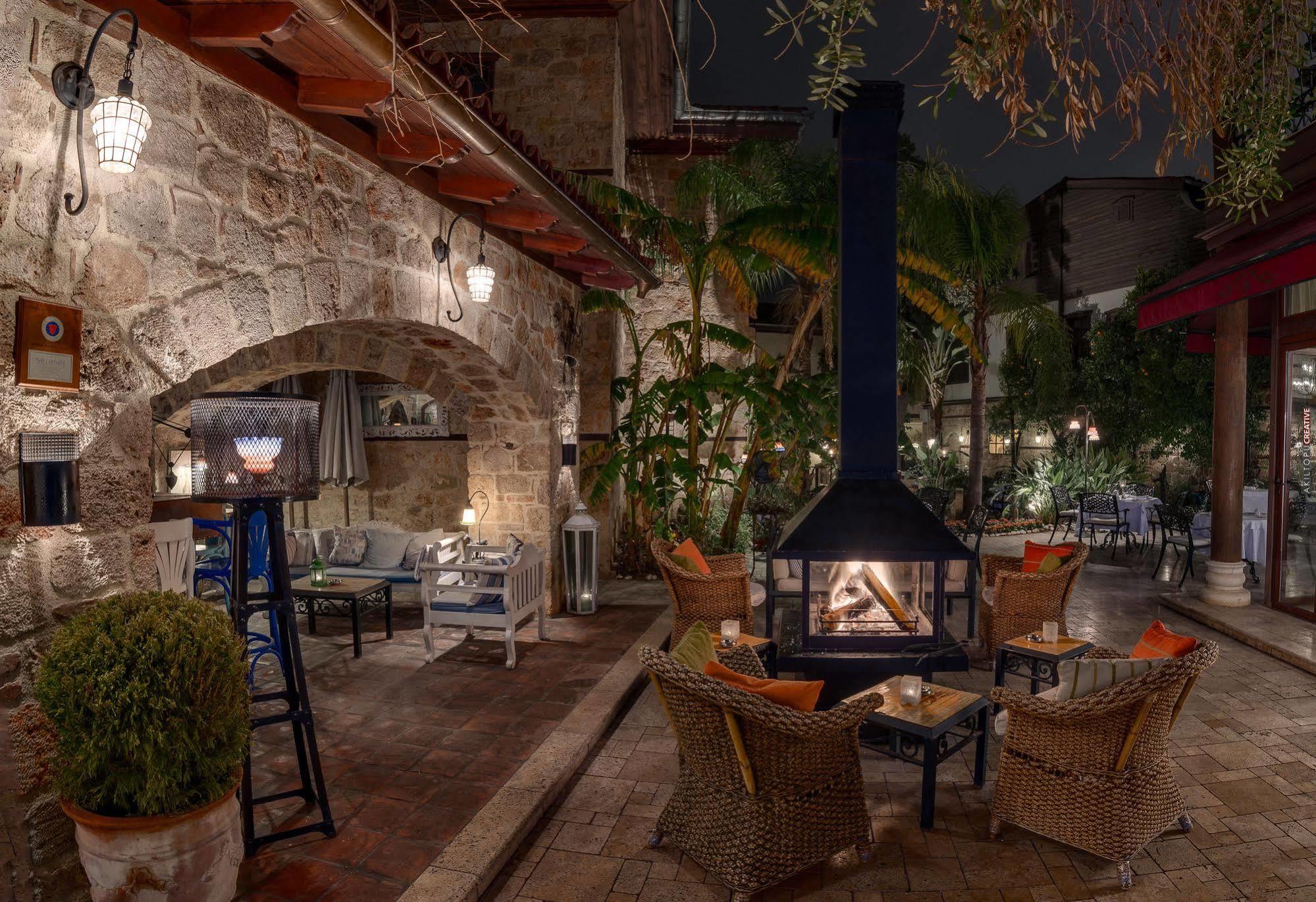 Otel Tuvana 4*
