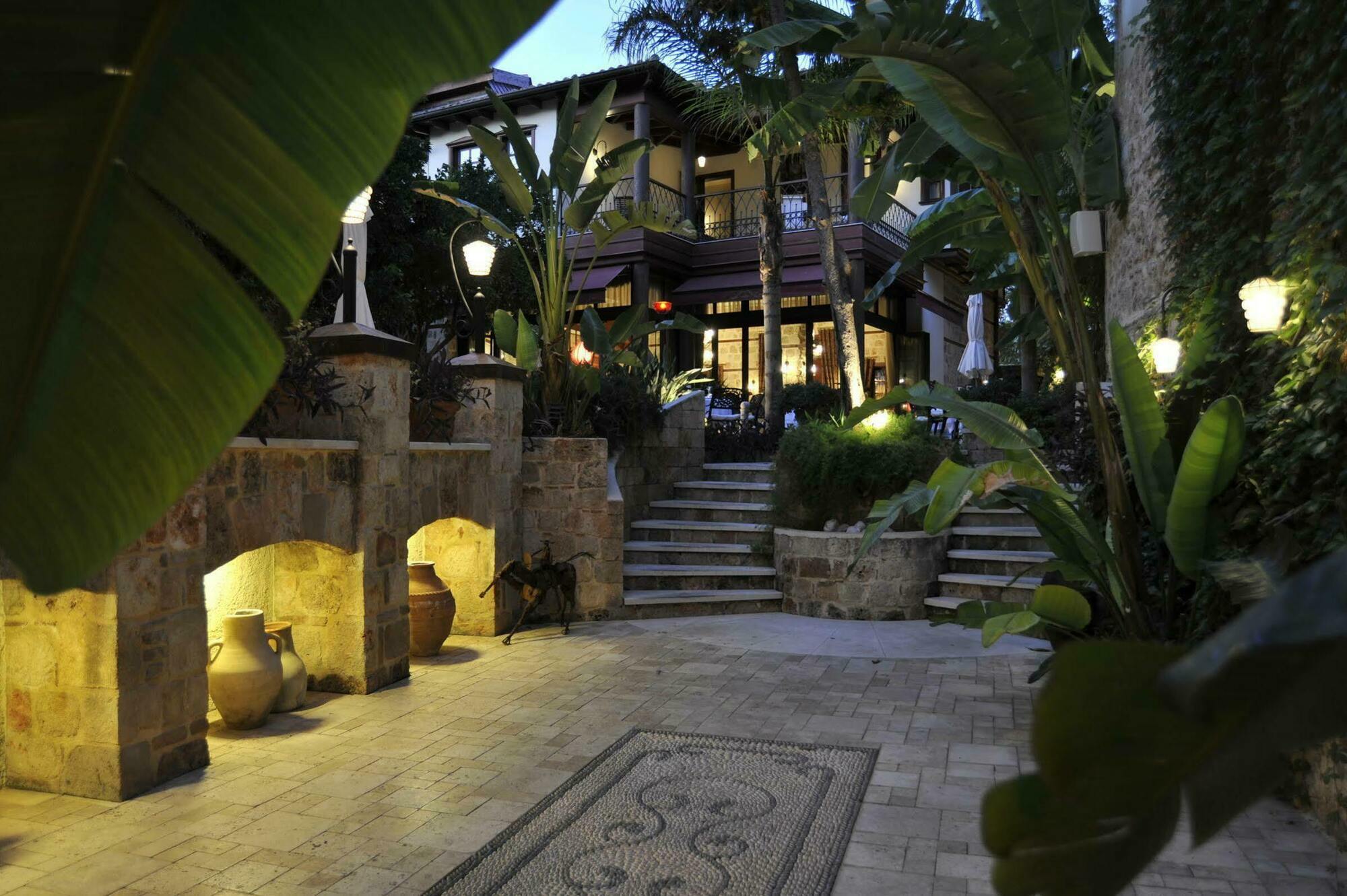 Tuvana Otel